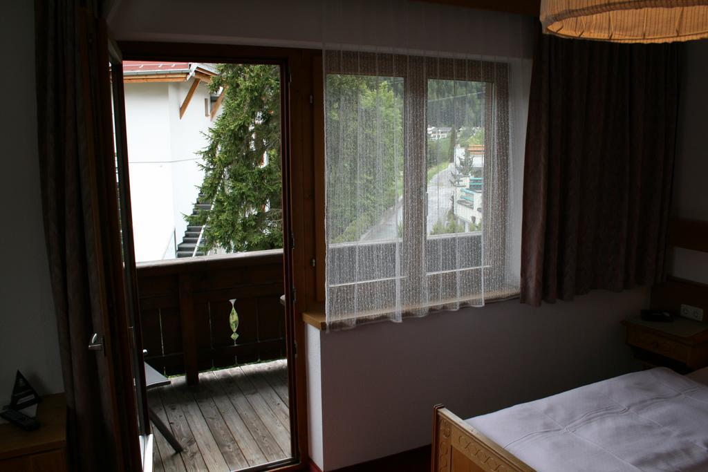 Bed and Breakfast Haus Oberland Санкт-Антон-ам-Арльберг Экстерьер фото