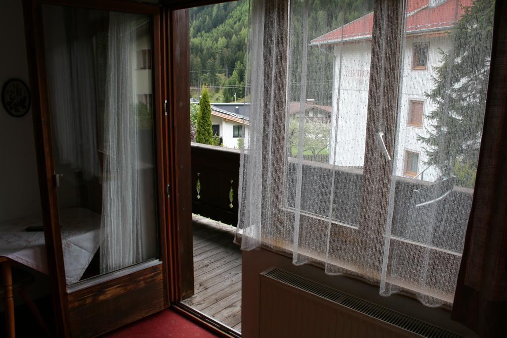 Bed and Breakfast Haus Oberland Санкт-Антон-ам-Арльберг Экстерьер фото